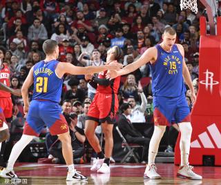 从陡峭的山 从陡峭的山