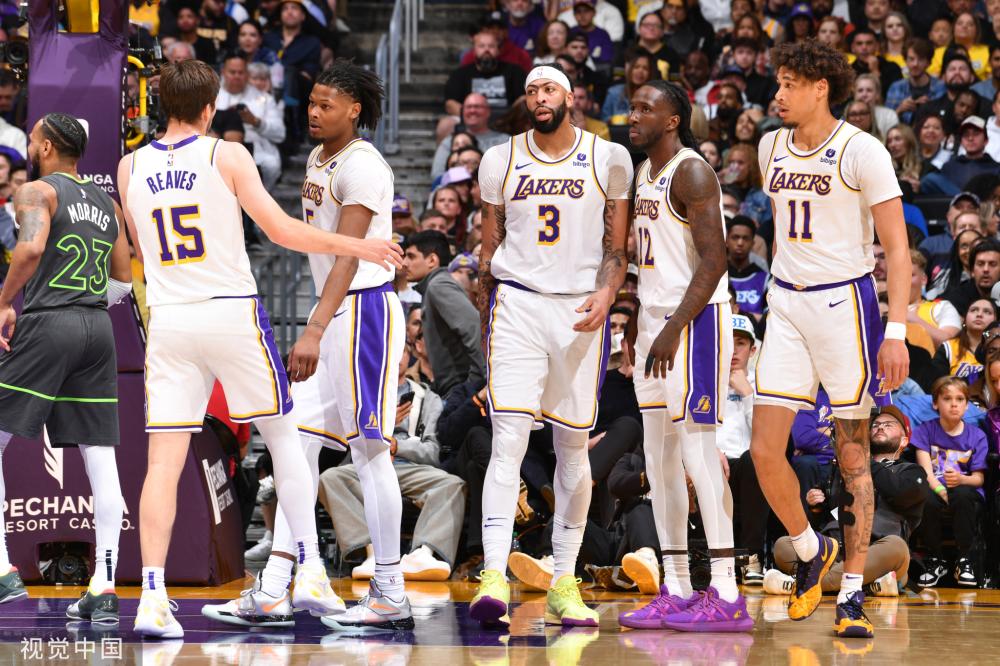 但在禁区这 但在禁区这